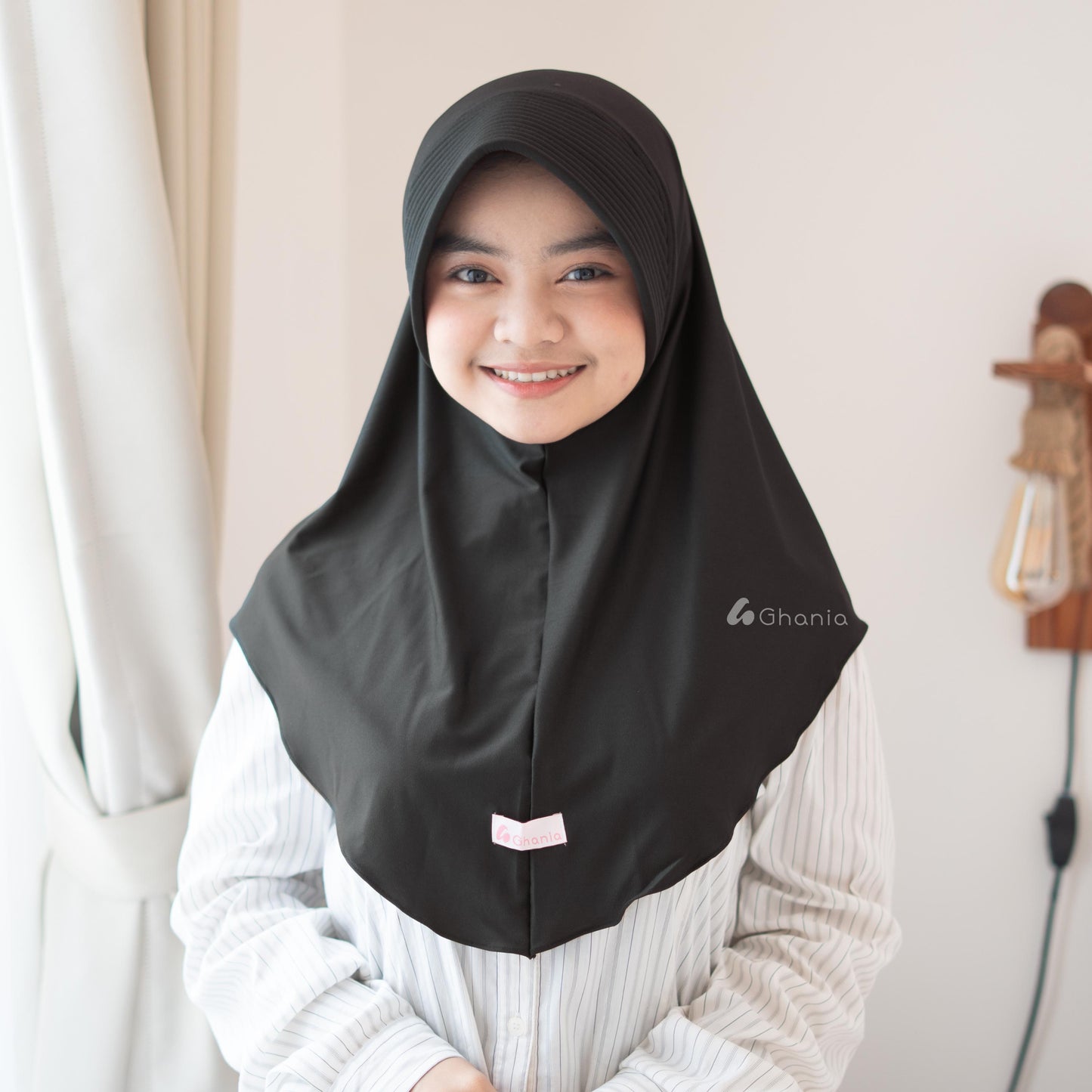 hiGhania - Bergo Oval Cassandra Series size S
