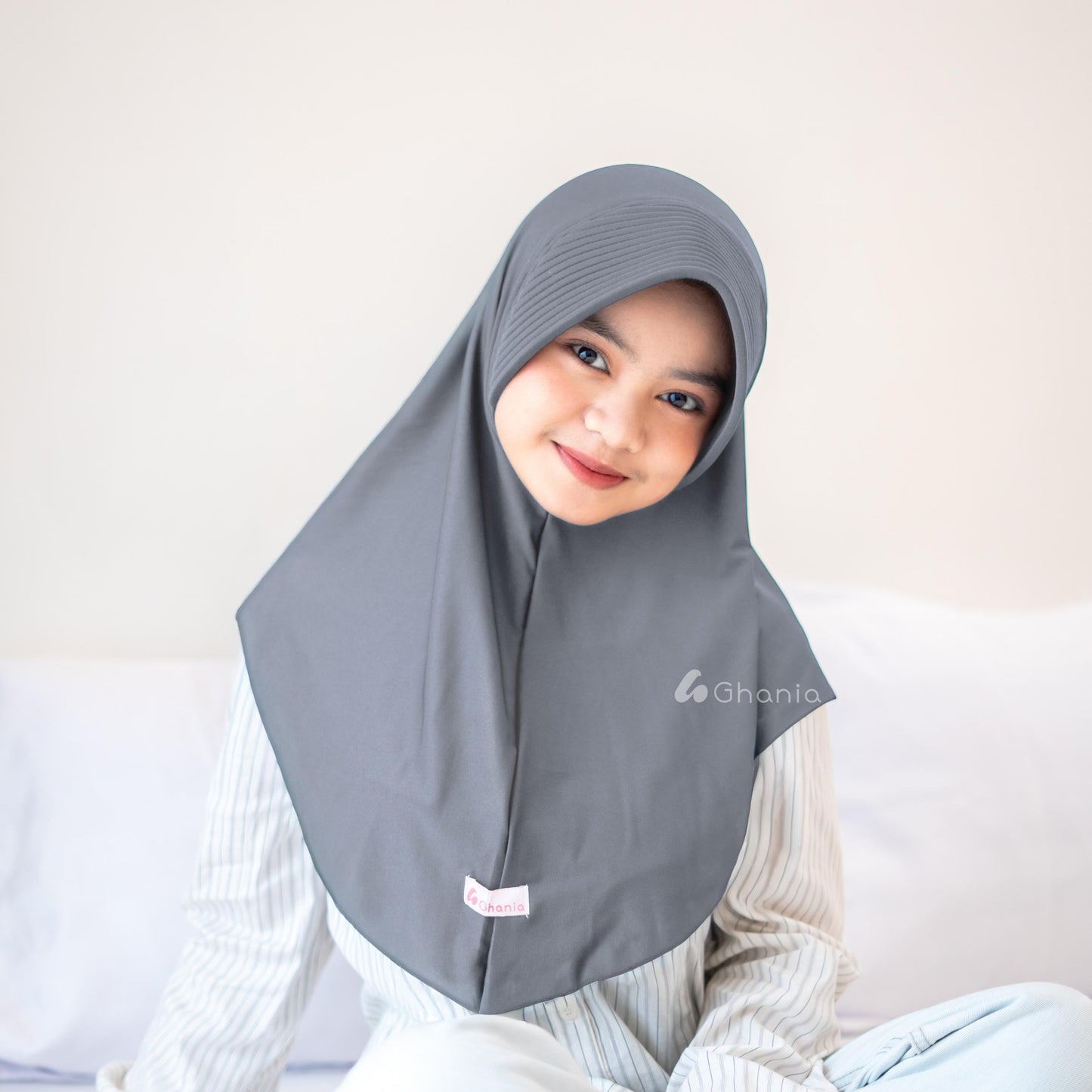 hiGhania - Bergo Oval Cassandra Series size S